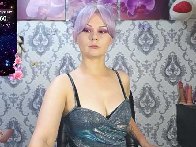 Little-letti live cam on BongaCams