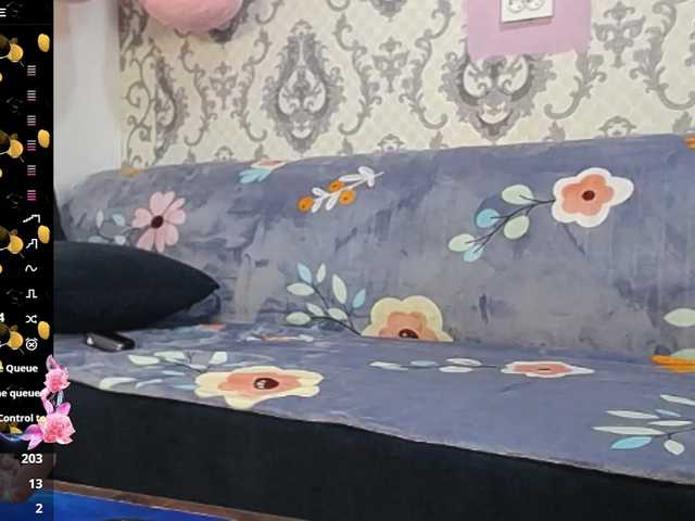 Little-letti live on BongaCams