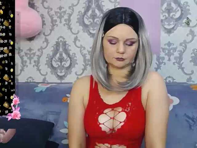 Little-letti, live now on BongaCams