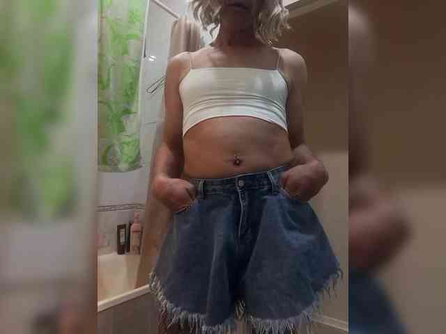 wikatranny2 Live Webcam on BongaCams