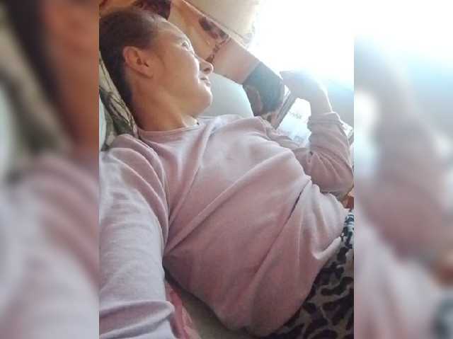 BarbiGirla live cam preview