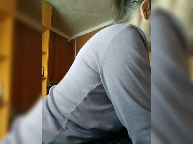 BarbiGirla live cam preview