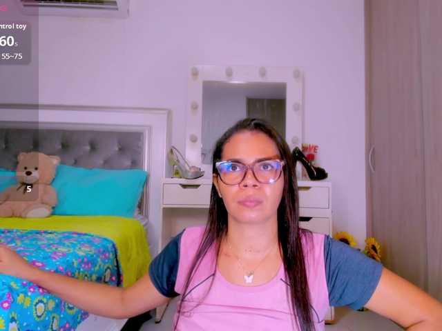 sharonDulce live cam on BongaCams