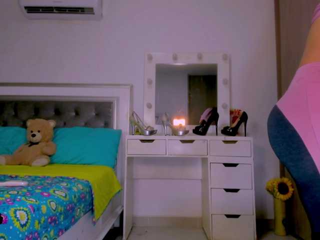 sharonDulce, live now on BongaCams