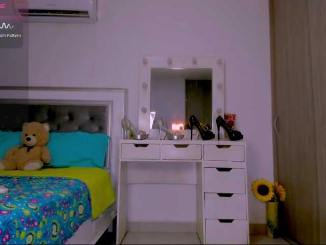 sharonDulce live cam on BongaCams