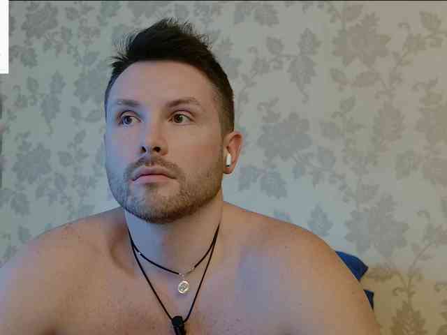 KarlosBain Sex Cam Show