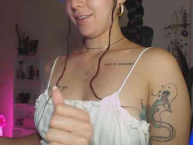 Lia_nanami webcam