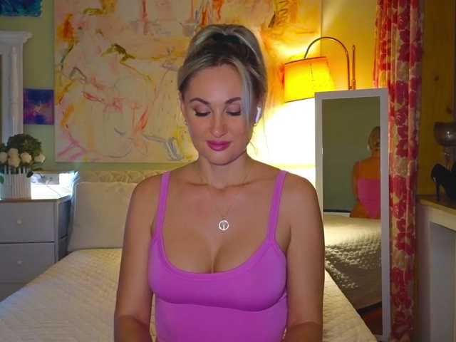 Misssmira live cam