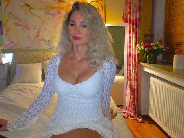 MisssMira Sex Cam Show
