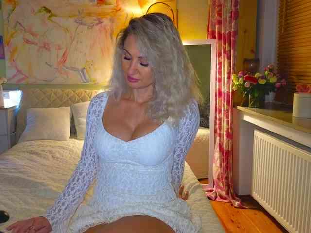 MisssMira Sex Cam Show