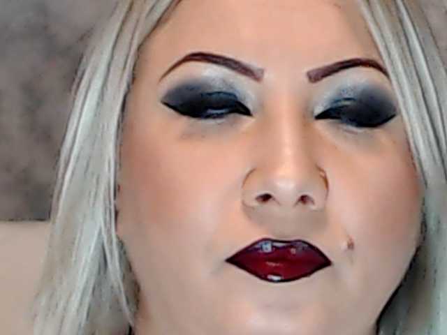 ClaudieTaylon live cam on BongaCams