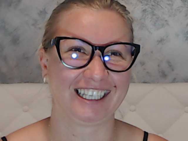 ClaudieTaylon live cam on BongaCams