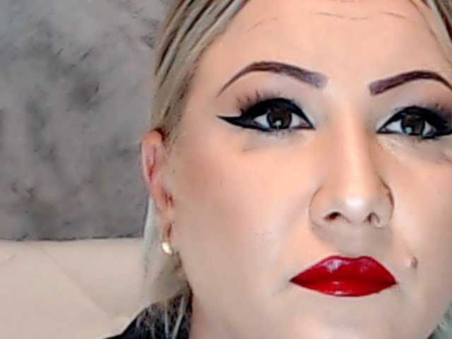 ClaudieTaylon live cam on BongaCams