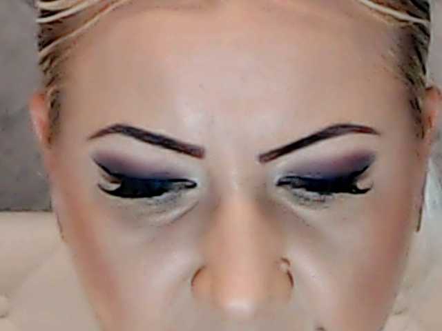 ClaudieTaylon live cam on BongaCams