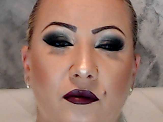 ClaudieTaylon live cam on BongaCams