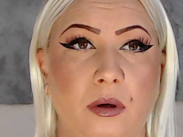 ClaudieTaylon live cam on BongaCams