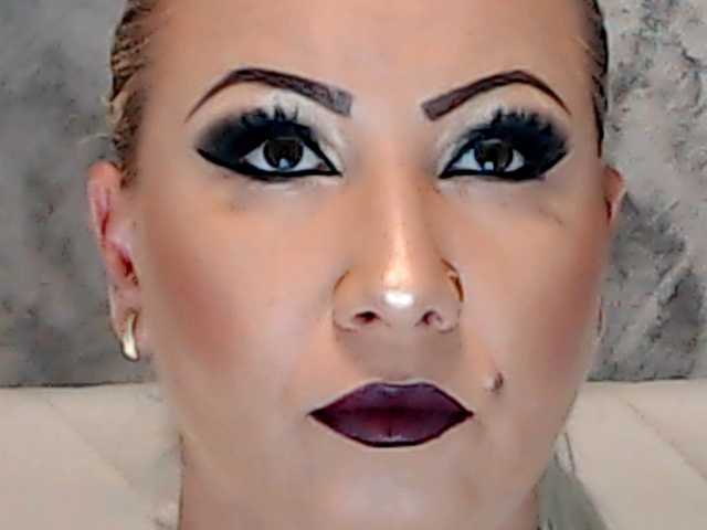 ClaudieTaylon live cam on BongaCams