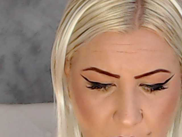 ClaudieTaylon live cam on BongaCams