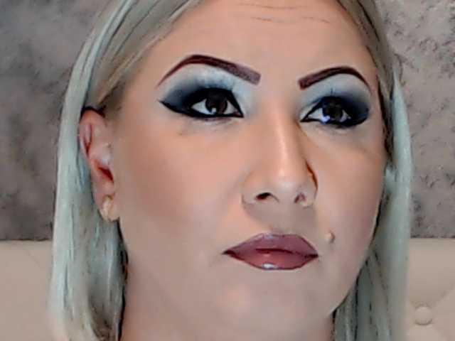 ClaudieTaylon live cam on BongaCams