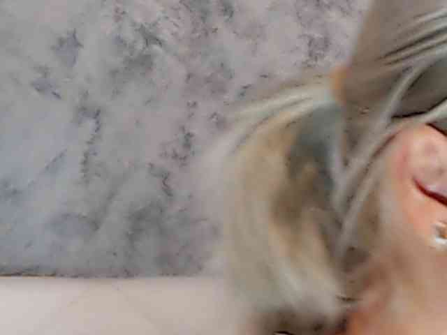 ClaudieTaylon webcam