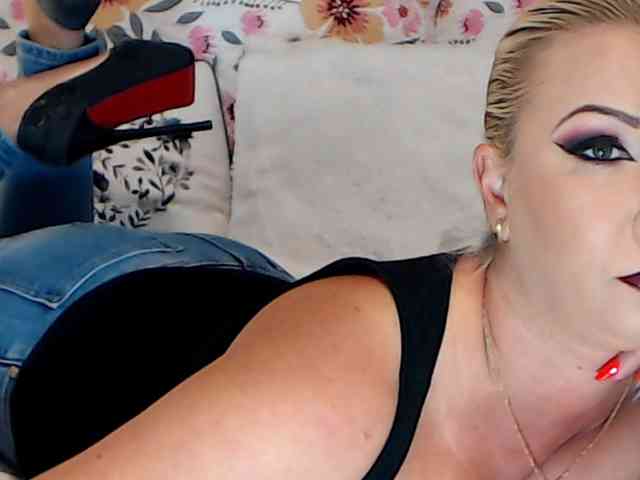 ClaudieTaylon webcam