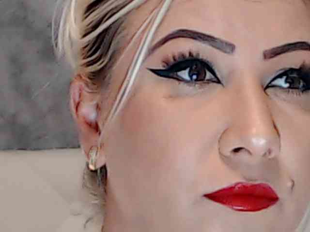 ClaudieTaylon ClaudieTaylon