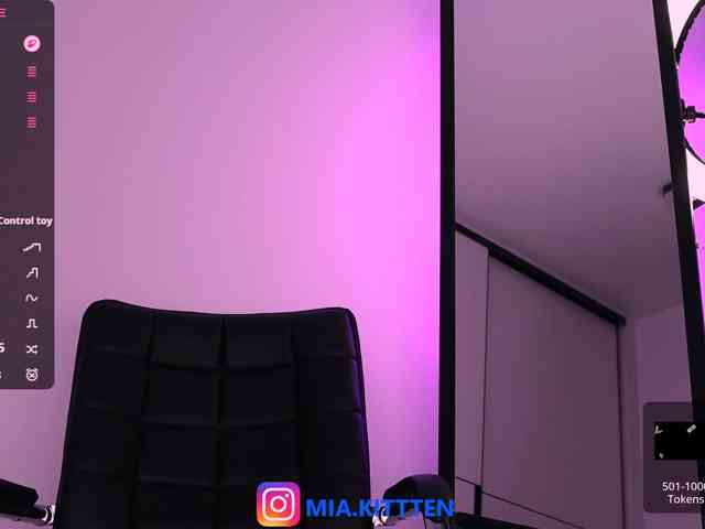 mia_kittten webcam