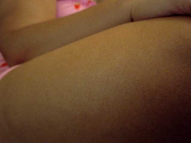 Moranguh live cam on BongaCams