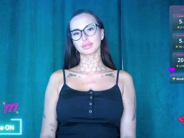 tattooedKika