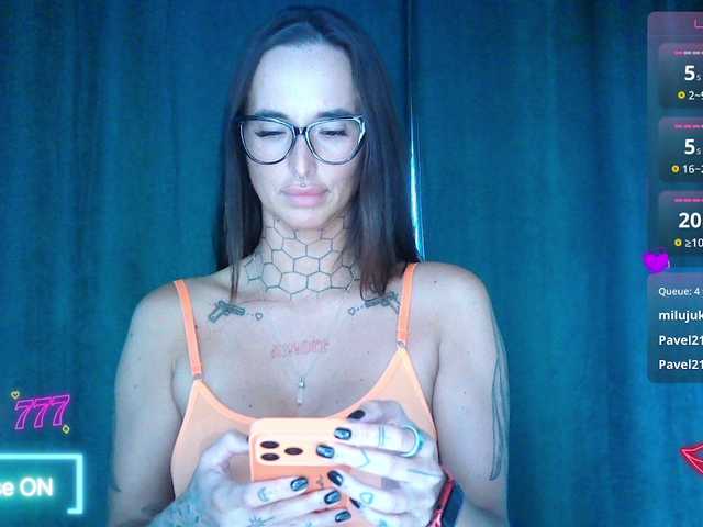 tattooedKika