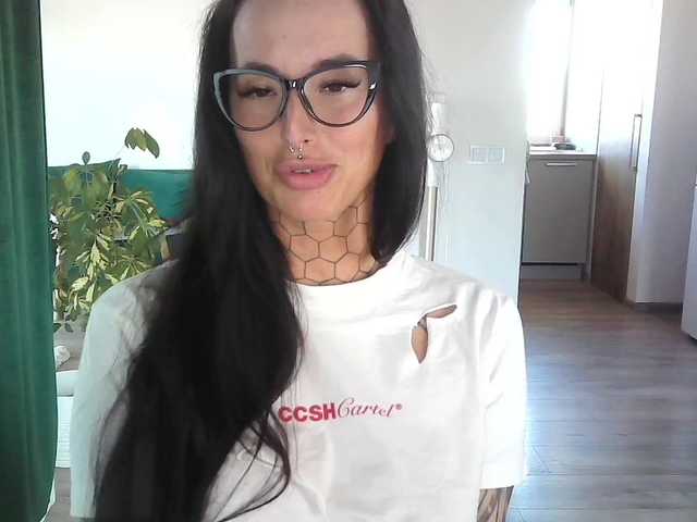 browinejane Live Cam on BongaCams