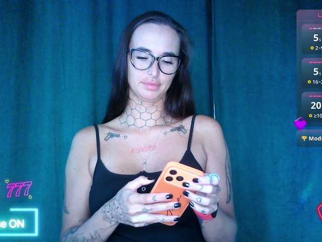 tattooedKika