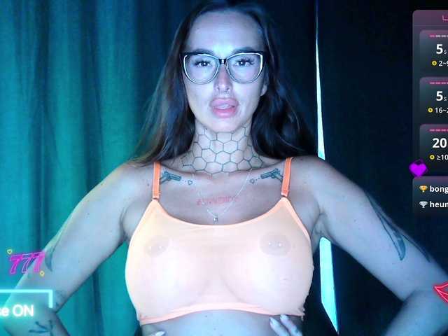 tattooedKika