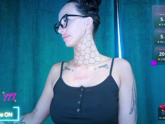 tattooedKika