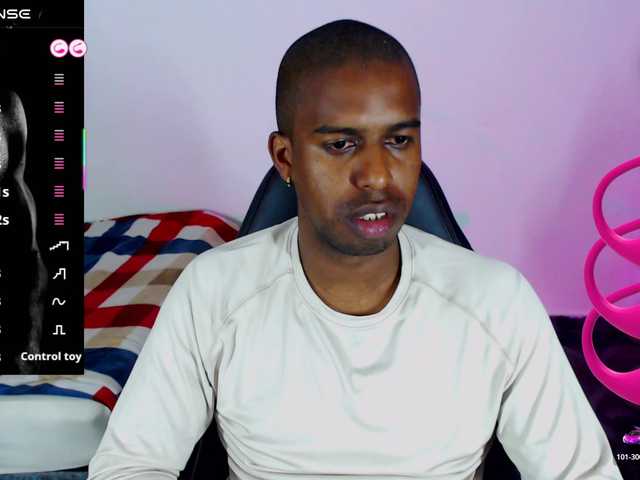 MrJhon0426 live webcam show
