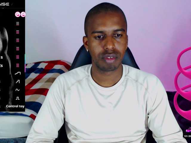 MrJhon0426 live webcam show