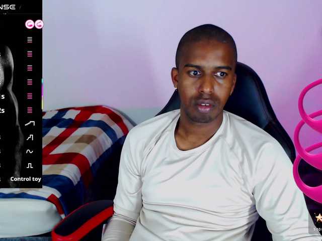 MrJhon0426 live webcam show