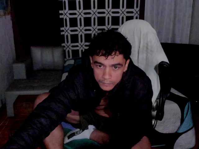 brunocuttie94 live webcam show