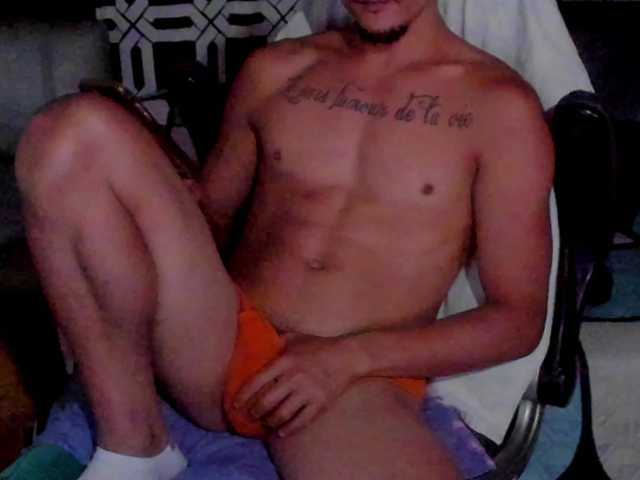 brunocuttie94 live webcam show
