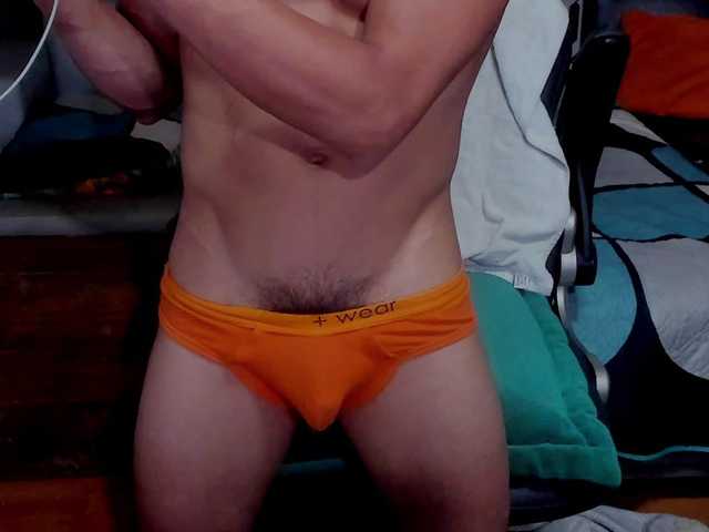 brunocuttie94 live webcam show