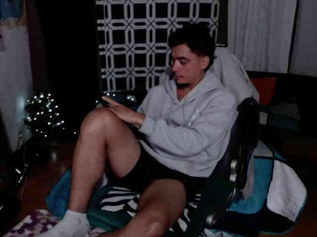 brunocuttie94 Sex Cam Show