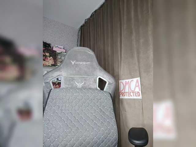 BadGirlv1 live webcam show