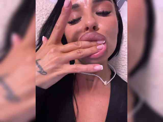 _Anasteisha_ webcam