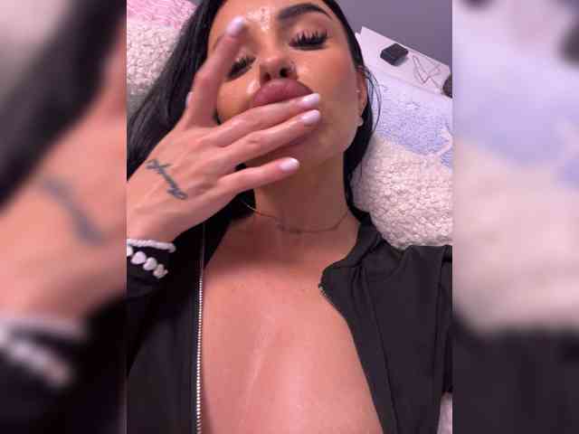 _Anasteisha_ webcam