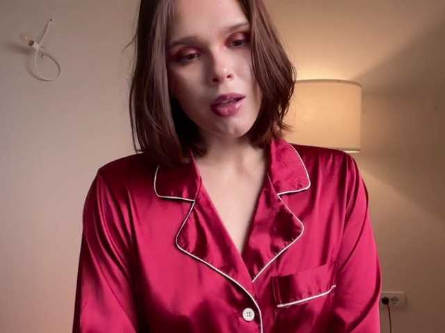 StacyLuxxe live cam preview