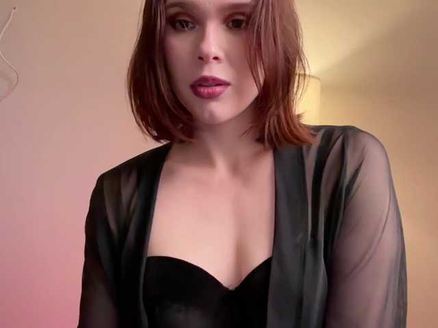 StacyLuxxe live cam preview