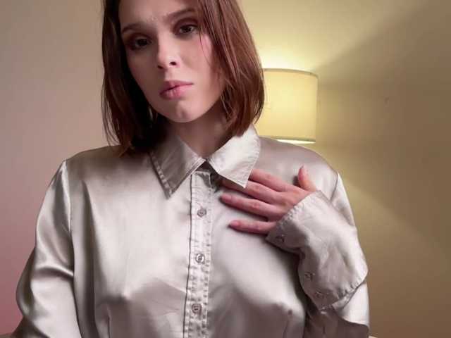 StacyLuxxe live cam preview