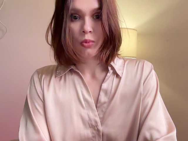 StacyLuxxe live cam preview