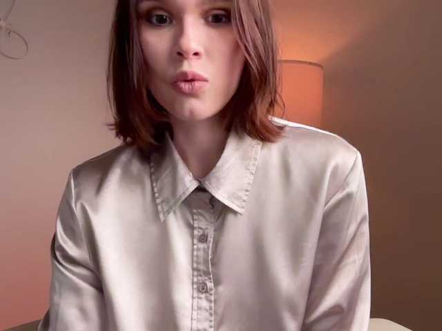 StacyLuxxe live cam preview
