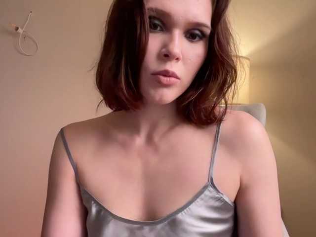 StacyLuxxe live cam preview